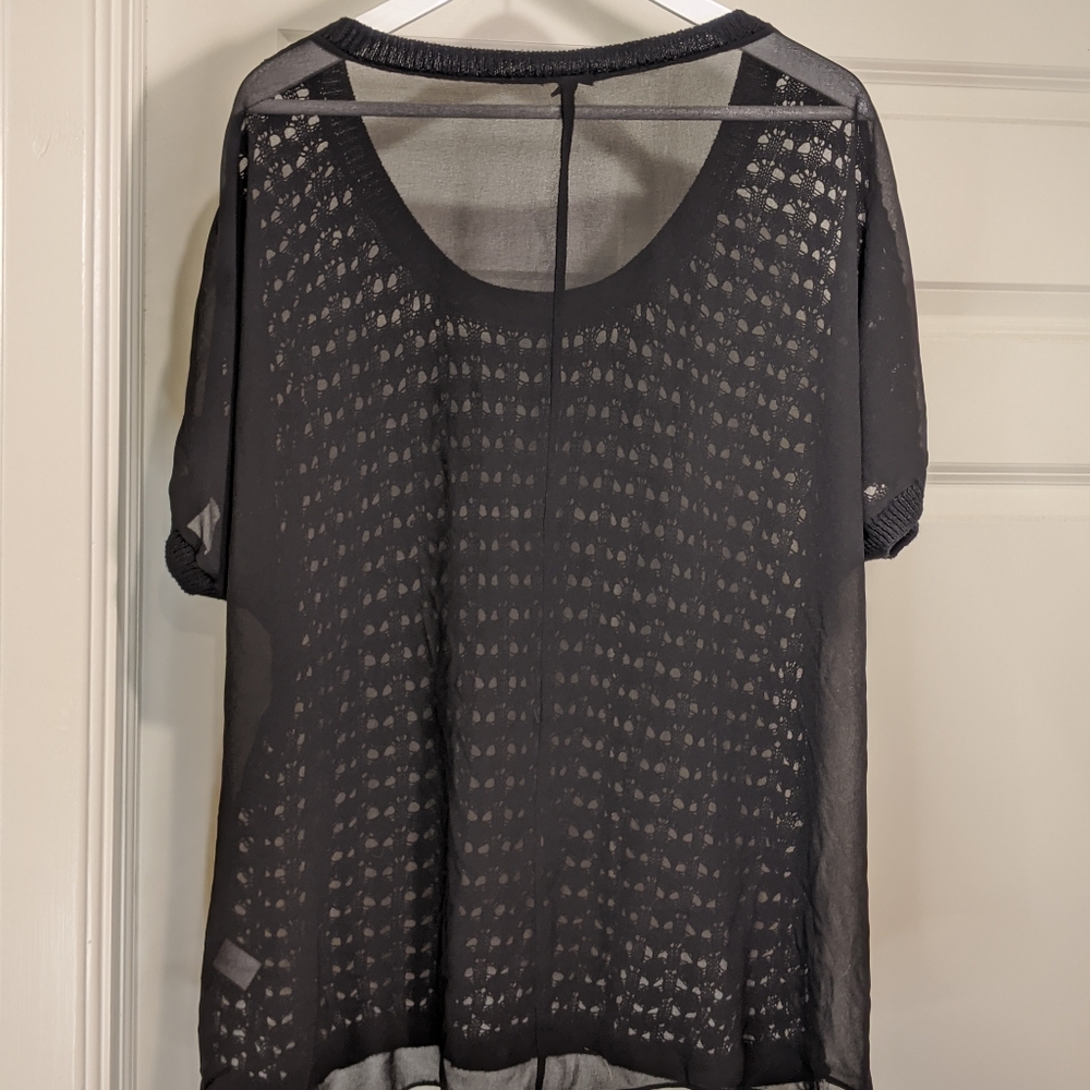 Torrid open stitch short sleeve sweater